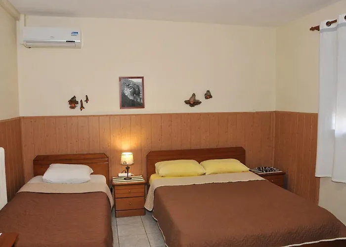 Πανσιόν Bloutsos 3*